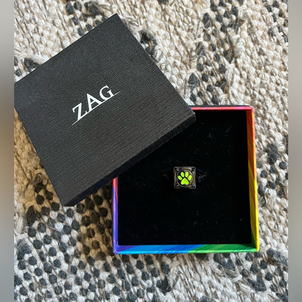 **SOLD** ZAG Store Miraculous Cat Noir Ring